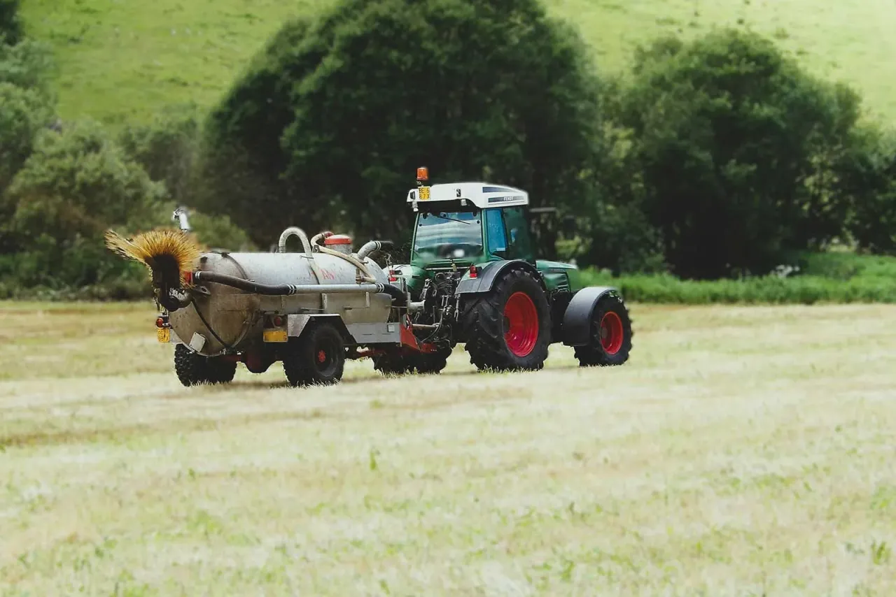 Ursus C-360 z oponami, opony do ciągnik&oacute;w rolniczych