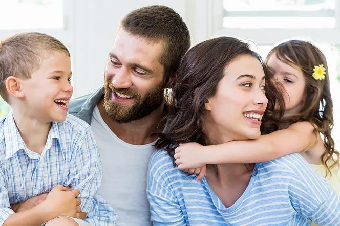 Polska rodzina z dzieckiem finanse