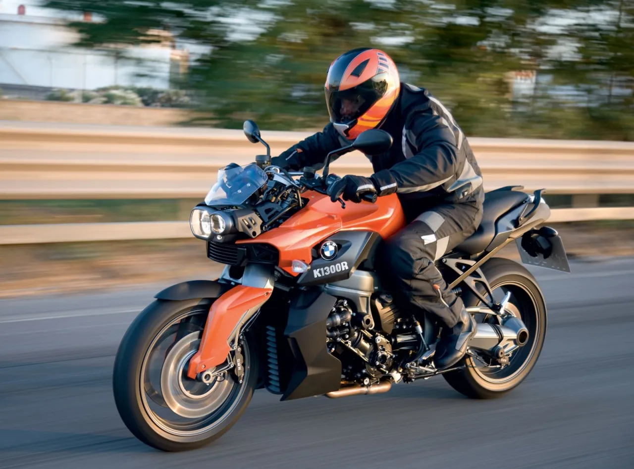 BMW K 1300 R dynamiczna jazda