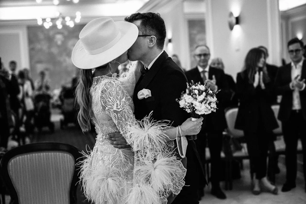 para młoda ślub cywilny fotograf