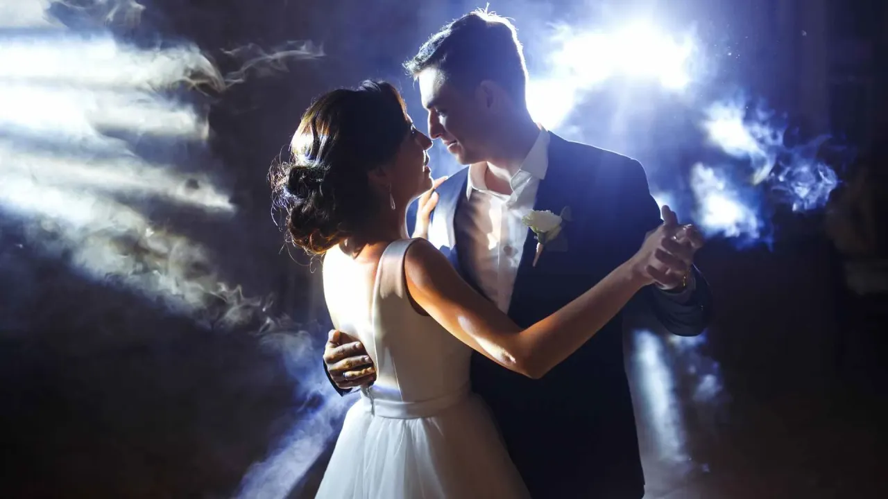 para młoda taniec romantyczny