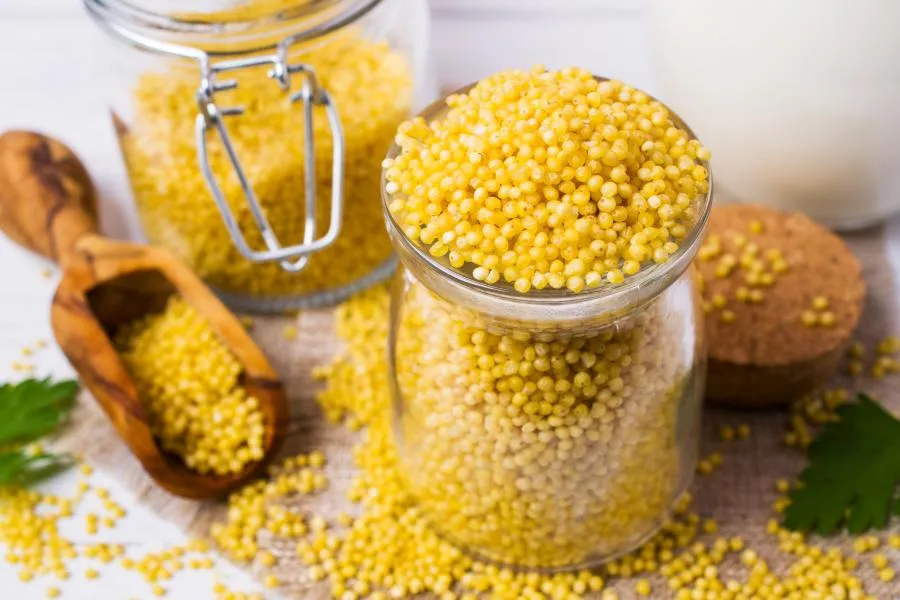 szklanka kaszy gryczanej, łyżka kaszy jaglanej, miary domowe kaszy