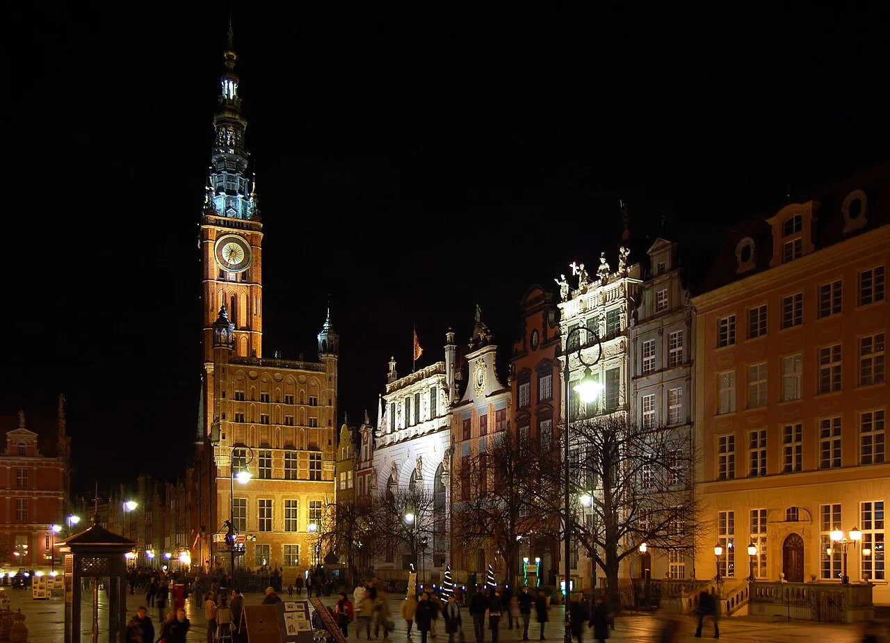 Krak&oacute;w Rynek nocą, Warszawa Stare Miasto, Gdańsk Długi Targ