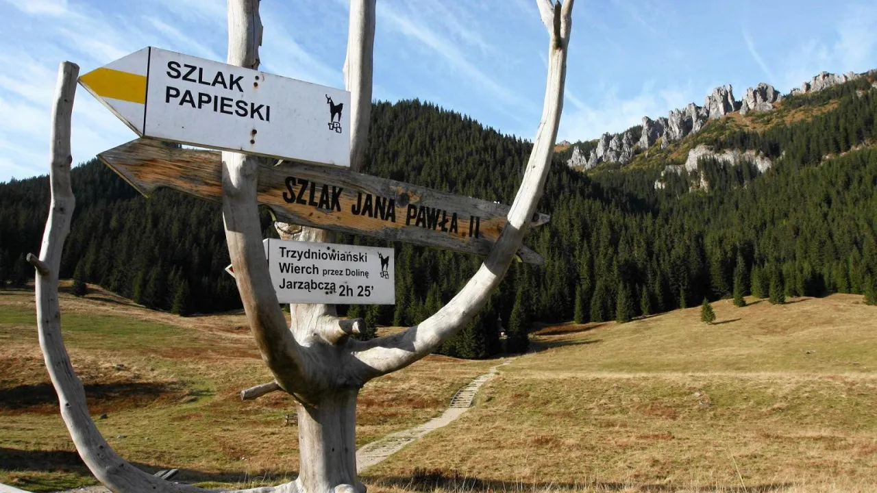 Polskie góry krajobraz Tatry Karkonosze Bieszczady