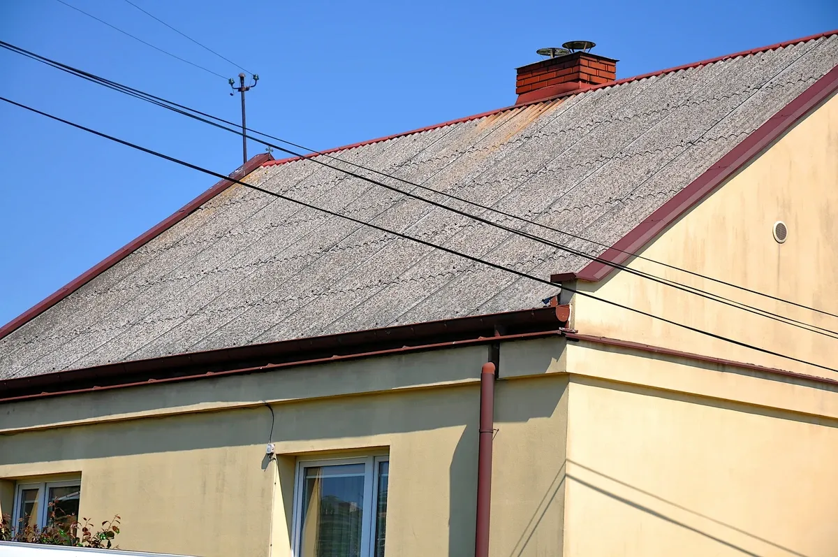 Zdjęcie Wymiana dachu dofinansowanie Czyste Powietrze – jak uniknąć kosztów?