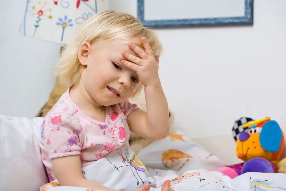 Zdjęcie Kiedy podać dziecku lek na zbicie gorączki, aby uniknąć bólu?