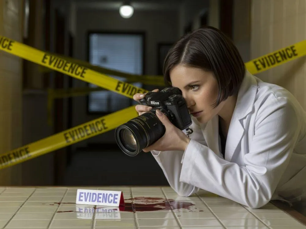 Zdjęcie Ile zarabia fotograf policyjny? Zaskakujące fakty o wynagrodzeniach