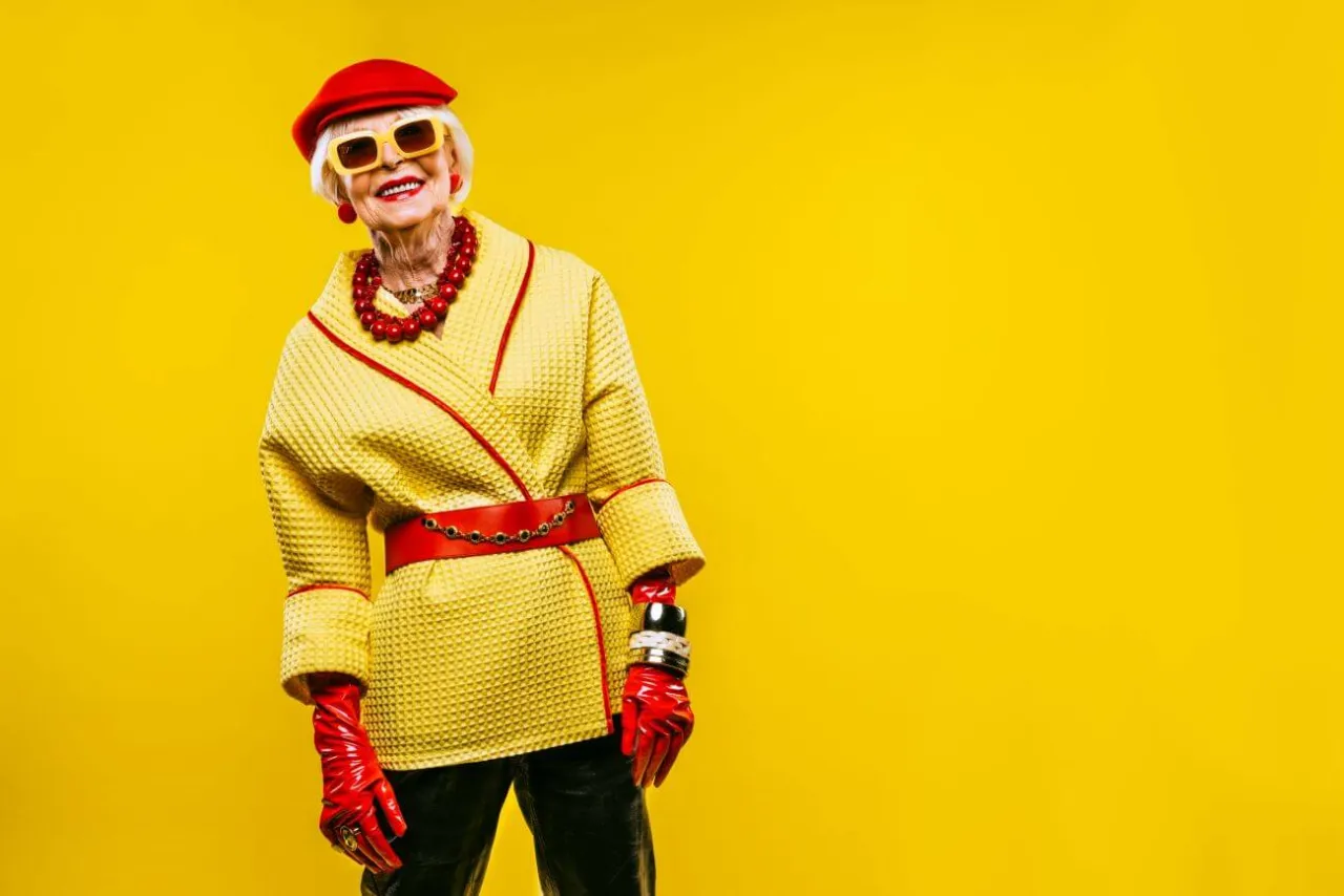 Zdjęcie Impreza w stylu PRL jak się ubrać: Odkryj tajemnice modnych stylizacji