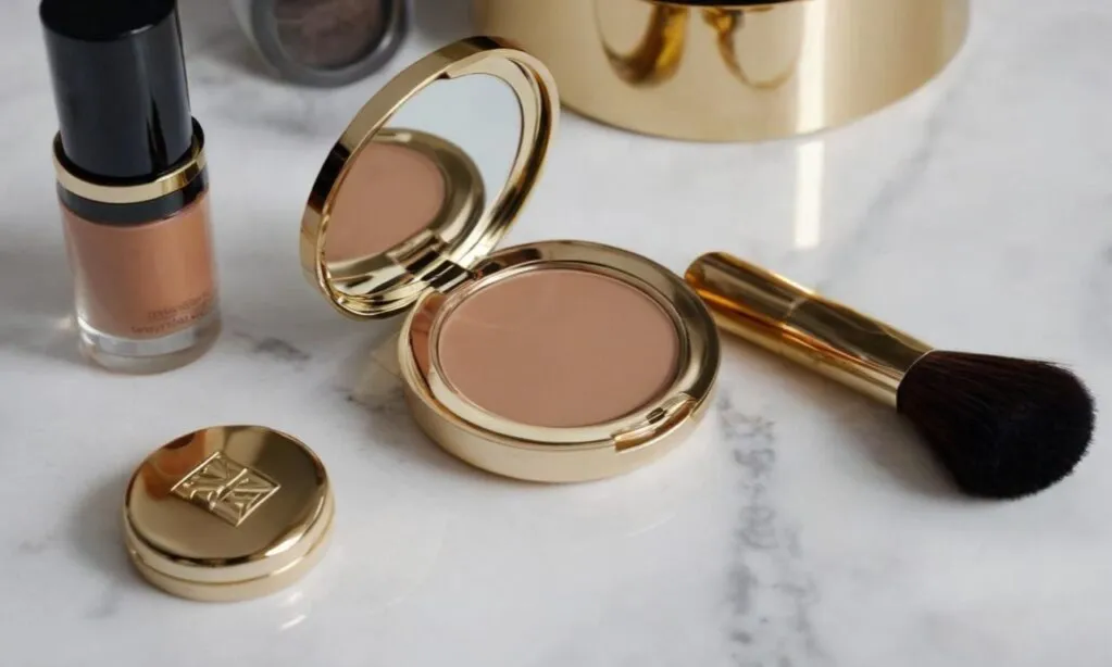 Zdjęcie Jak wybrać idealny odcień podkładu Estée Lauder Double Wear?