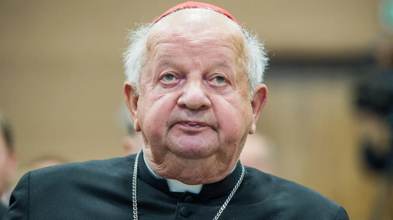 Zdjęcie Biskup Dziwisz ile ma lat? Zaskakujący wiek i życie arcybiskupa
