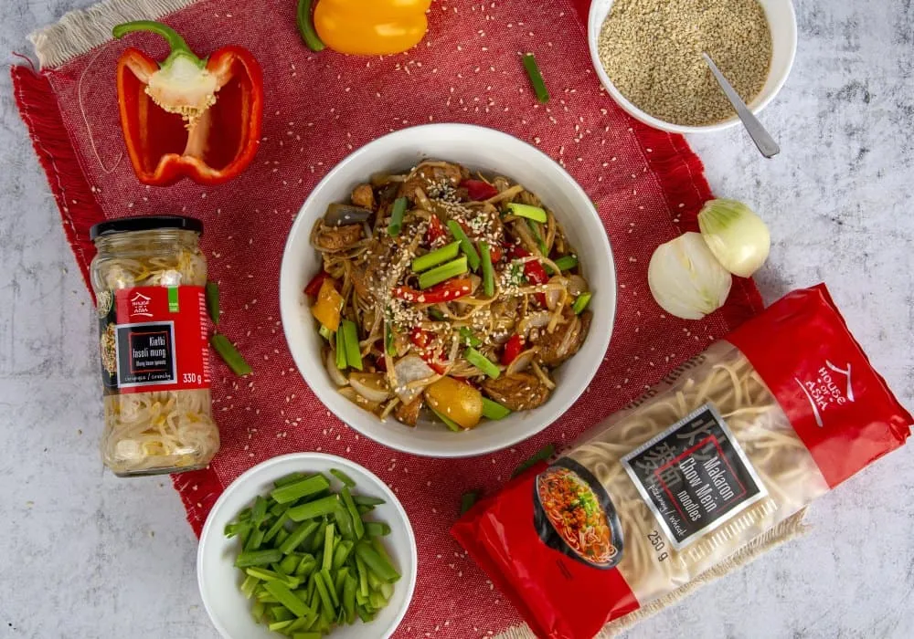 Zdjęcie Jak zrobić chow mein - łatwe przepisy na pyszny makaron w domu