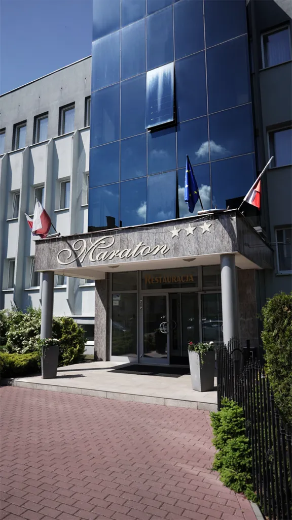Zdjęcie Czy można palić na balkonie w hotelu? Zasady, które musisz znać