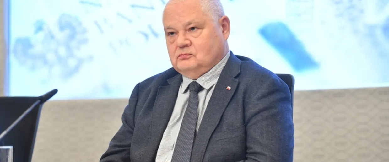 Zdjęcie Ile zarabiał Belka w NBP? Zaskakujące fakty o jego wynagrodzeniu