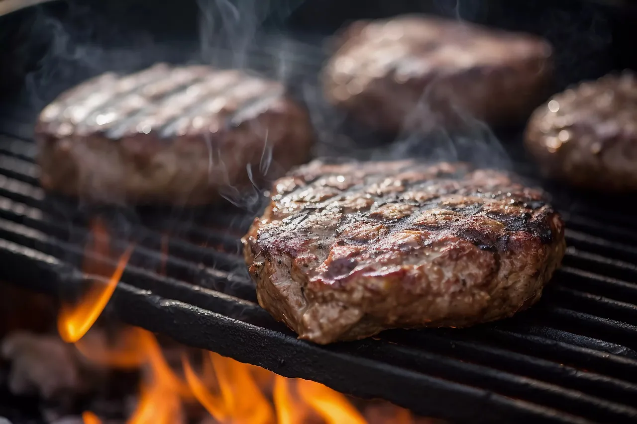 Zdjęcie Jak usmażyć burgera na patelni, by był soczysty i idealny