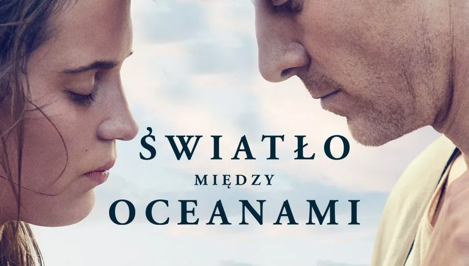 Zdjęcie Światło między oceanami - poznaj historię, która złamała serca milionów