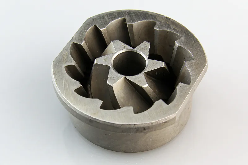 Zdjęcie Młynek do kawy ceramiczny czy stalowy – co wybrać, aby nie żałować?
