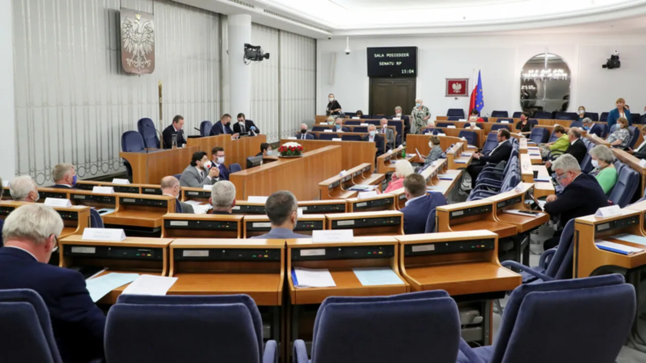 Zdjęcie Kto ma większość w senacie? Zaskakujące zmiany w polskiej polityce