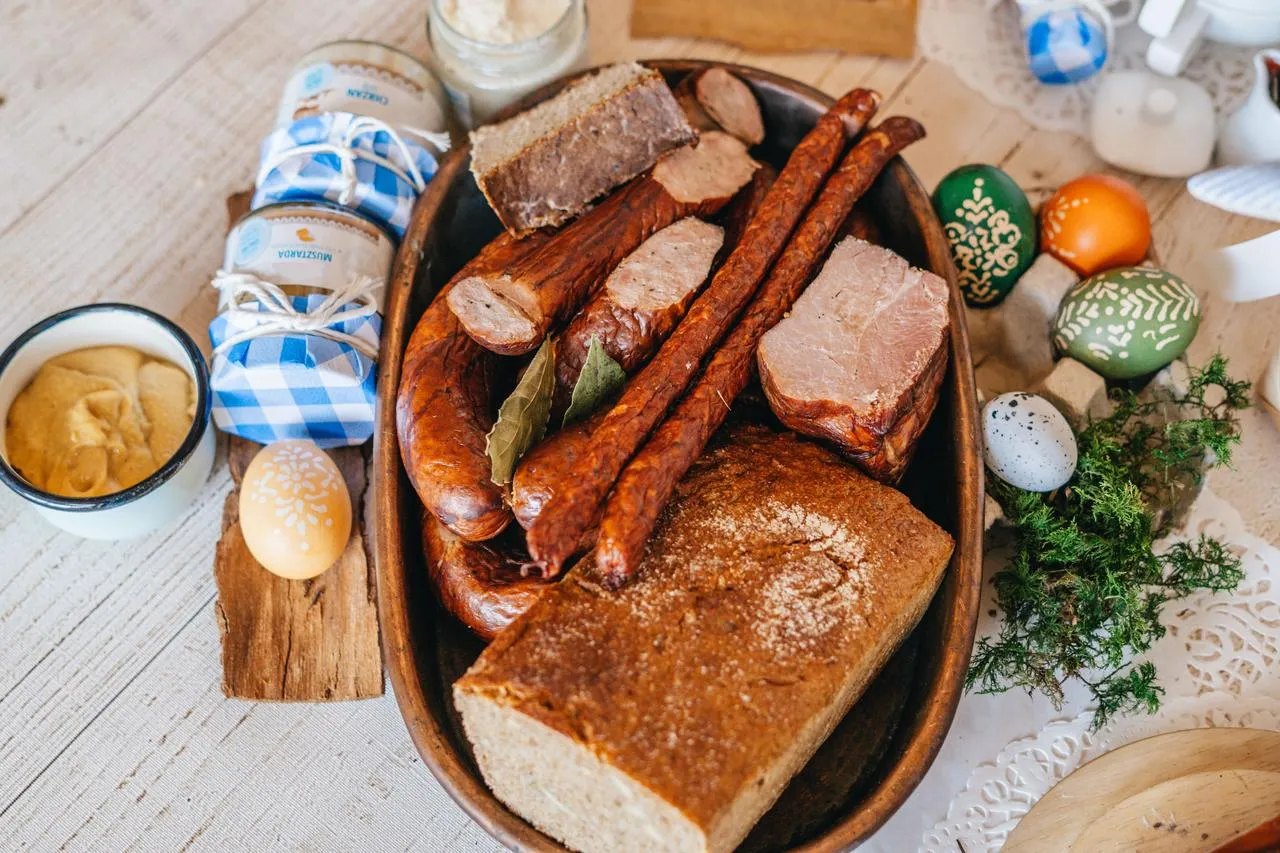Zdjęcie Co na stole wielkanocnym? Tradycyjne potrawy i ich symbolika