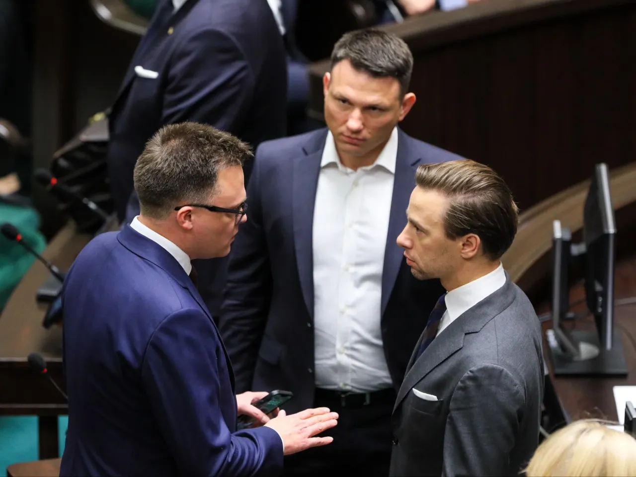 Zdjęcie Bosak czy Hołownia: Kto ma lepsze pomysły na przyszłość Polski?