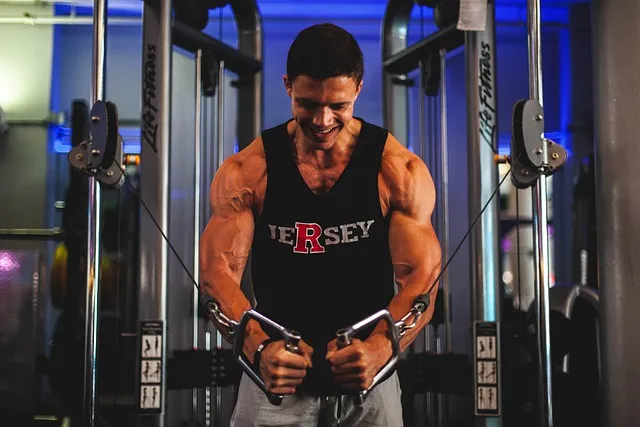 Zdjęcie Shake proteinowy przed czy po treningu – co wybrać dla lepszych wyników?
