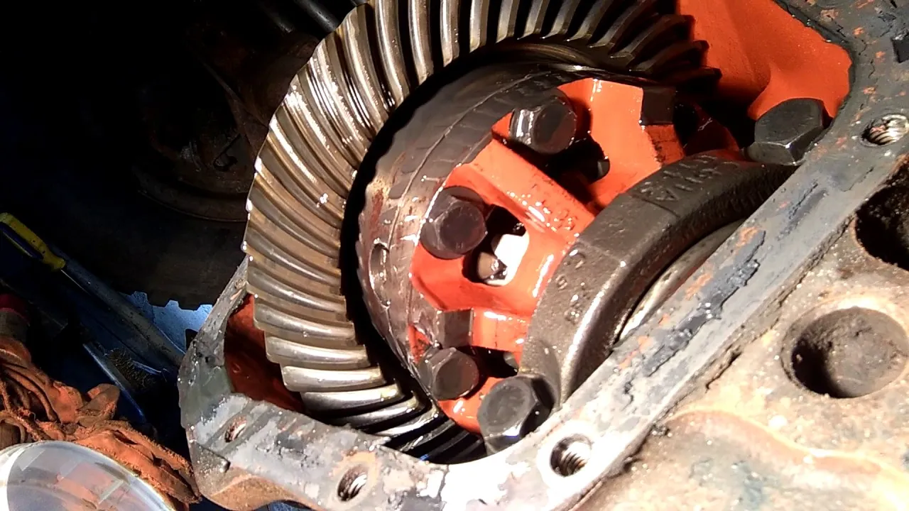 Zdjęcie Regulacja luzu dyferencjału: przewodnik krok po kroku