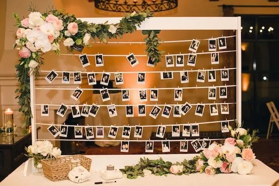 Zdjęcie Jak zrobić fotobudkę z kartonu - łatwe kroki i pomysły na dekoracje