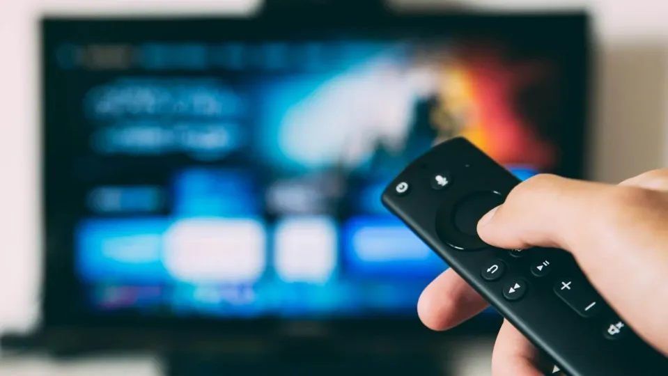 Zdjęcie Jak podłączyć internet mobilny do telewizora i cieszyć się swobodą oglądania