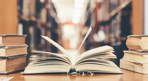 Zdjęcie Jakie książki czytał Wokulski? Odkryj wpływ literatury na jego życie
