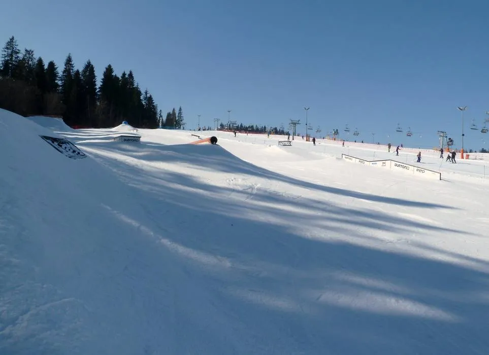Snowpark Białka Tatrzańska strefa dla zaawansowanych duże skocznie