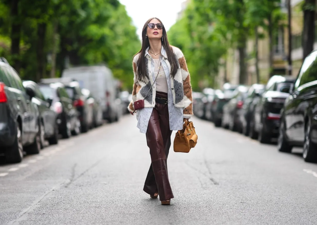 sk&oacute;rzane spodnie stylizacje wieczorowe szpilki kozaki