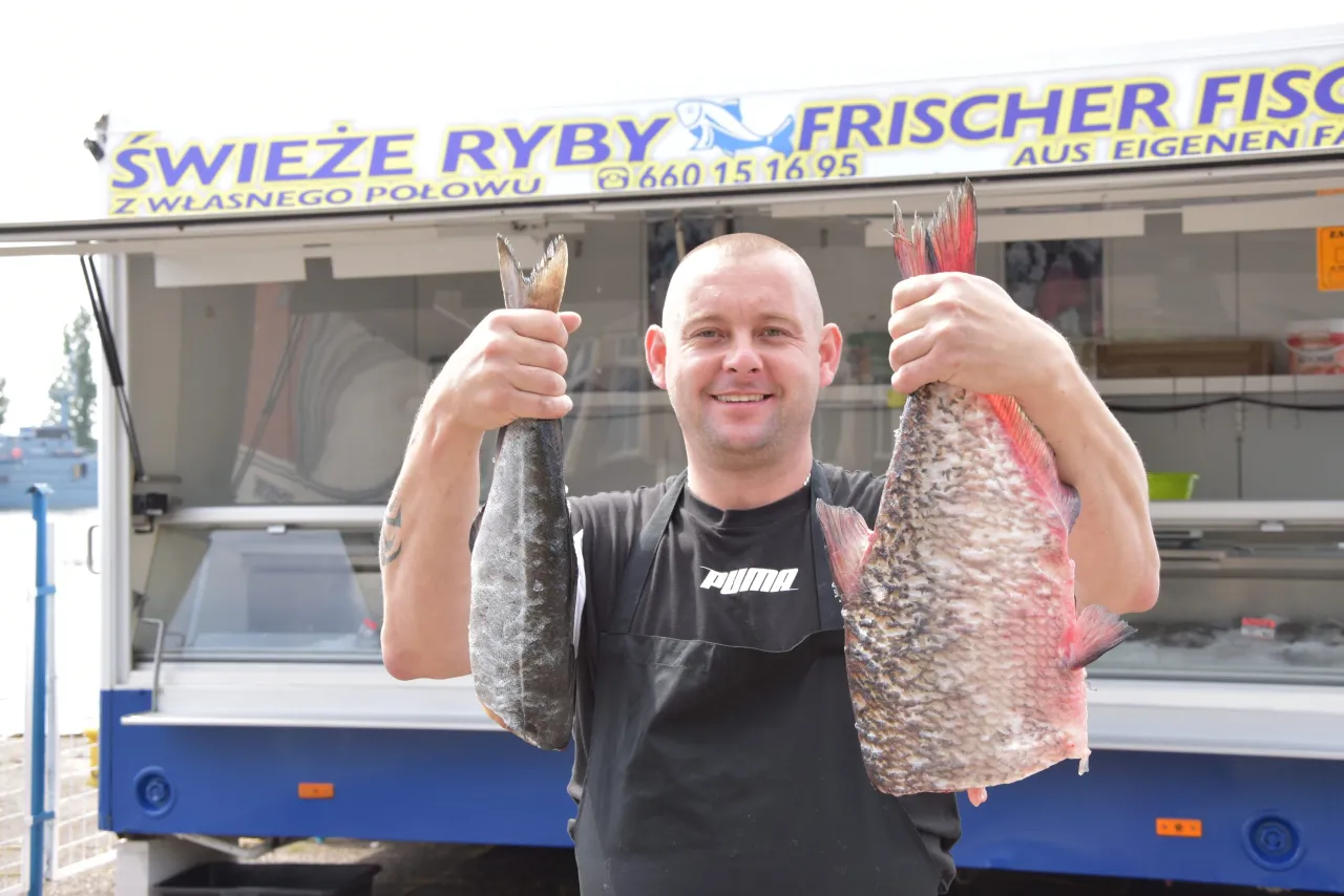 świeża ryba z kutra Brzeźno