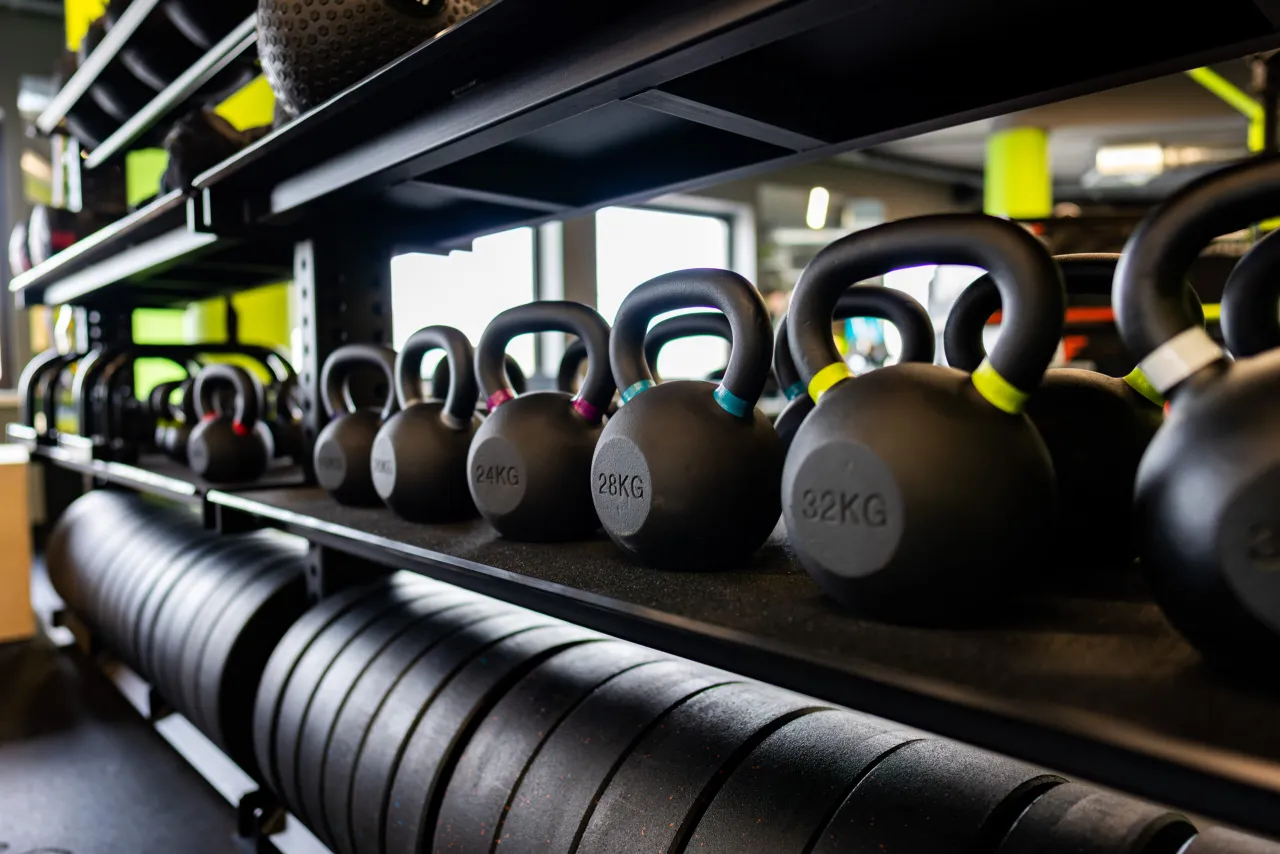 różnorodny sprzęt CrossFit Katowice