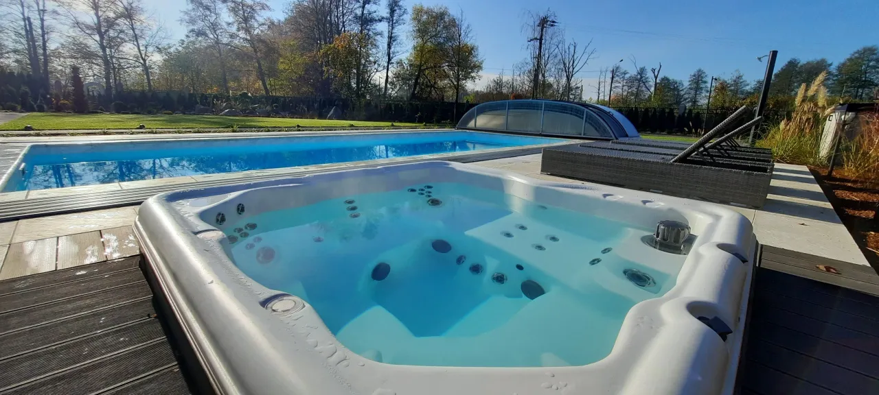 rodzaje basen&oacute;w przydomowych por&oacute;wnanie