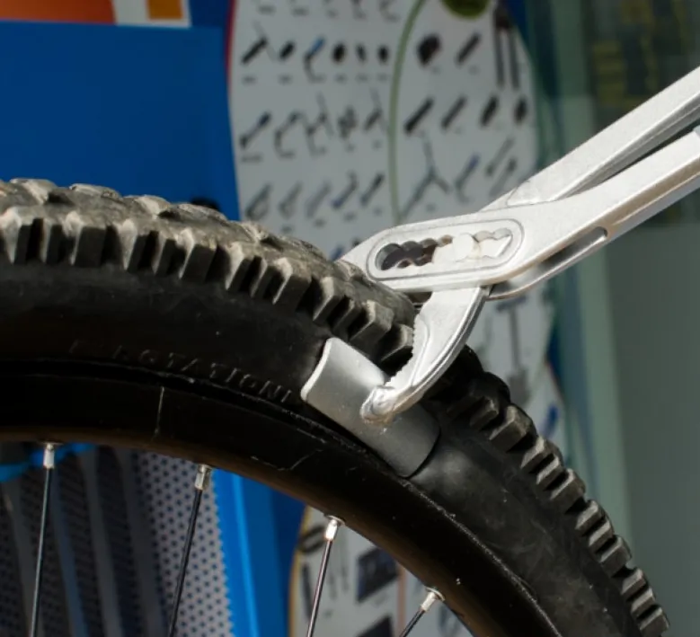 narzędzia do zdejmowania opony rowerowej