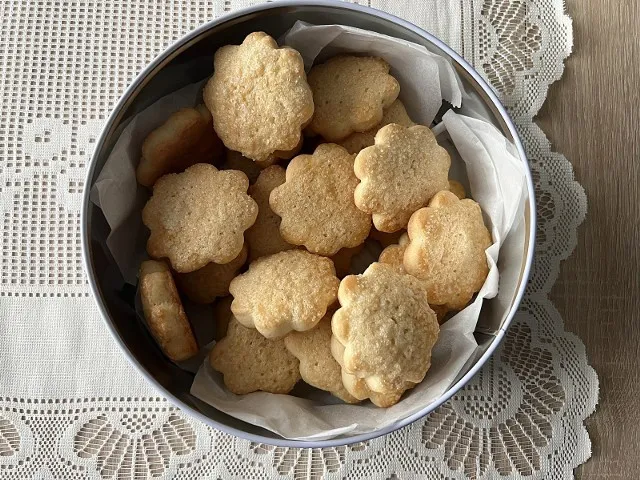 Tradycyjne polskie amoniaczki ciastka