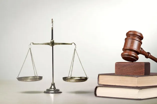 różne symbole zawodów prawniczych (toga, waga, młotek, pióro)