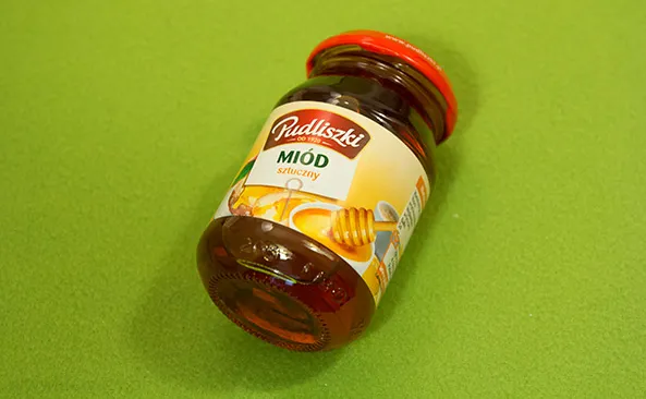 Zdjęcie Ile to jest 200 g miodu w łyżkach i mililitrach? Sprawdź teraz!