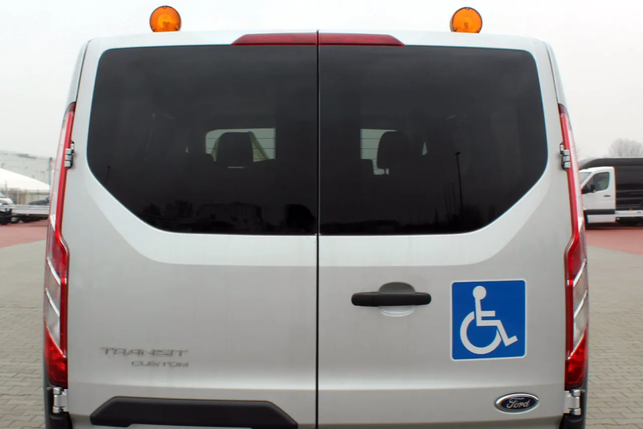 bus z windą dla niepełnosprawnych oznaczenia