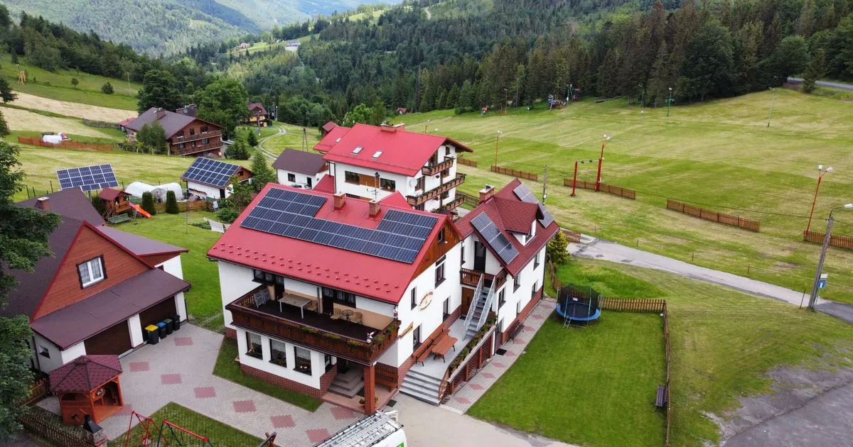 Zdjęcie 10 kW ile to kWh - Jak obliczyć roczną produkcję energii?