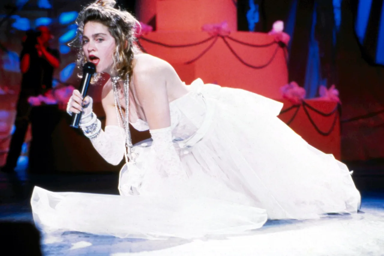 Madonna Like a Virgin VMA 1984