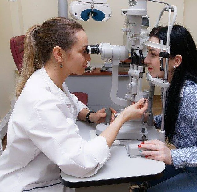 badanie wzroku u optometrysty