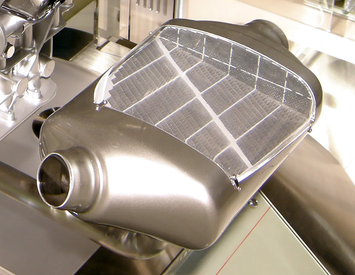 filtr cząstek stałych DPF w samochodzie