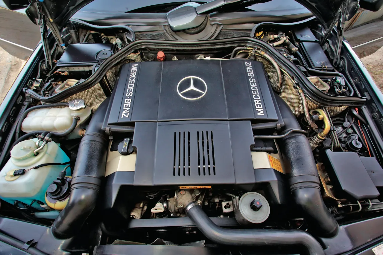 Mercedes 500 E silnik V8 M119