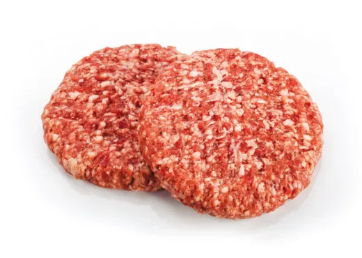 wołowina na burgery z widocznym tłuszczem