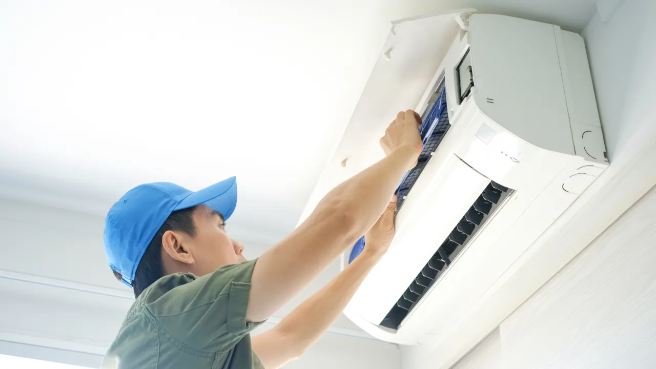 błędy montażu klimatyzacji w salonie