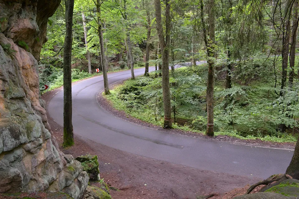 Droga Stu Zakręt&oacute;w motocykl