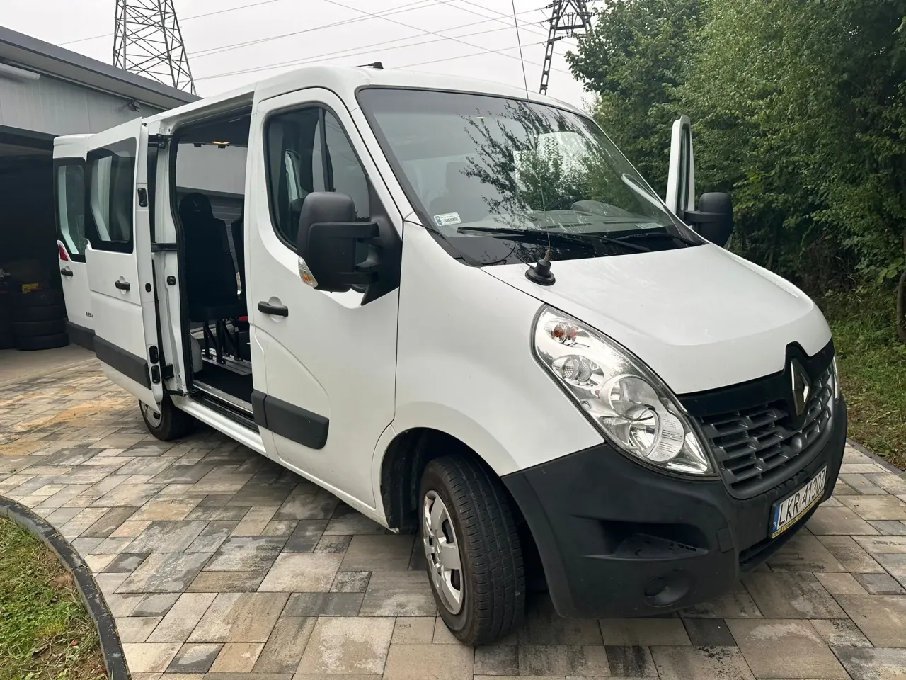 przeróbka busa dostawczego na osobowy