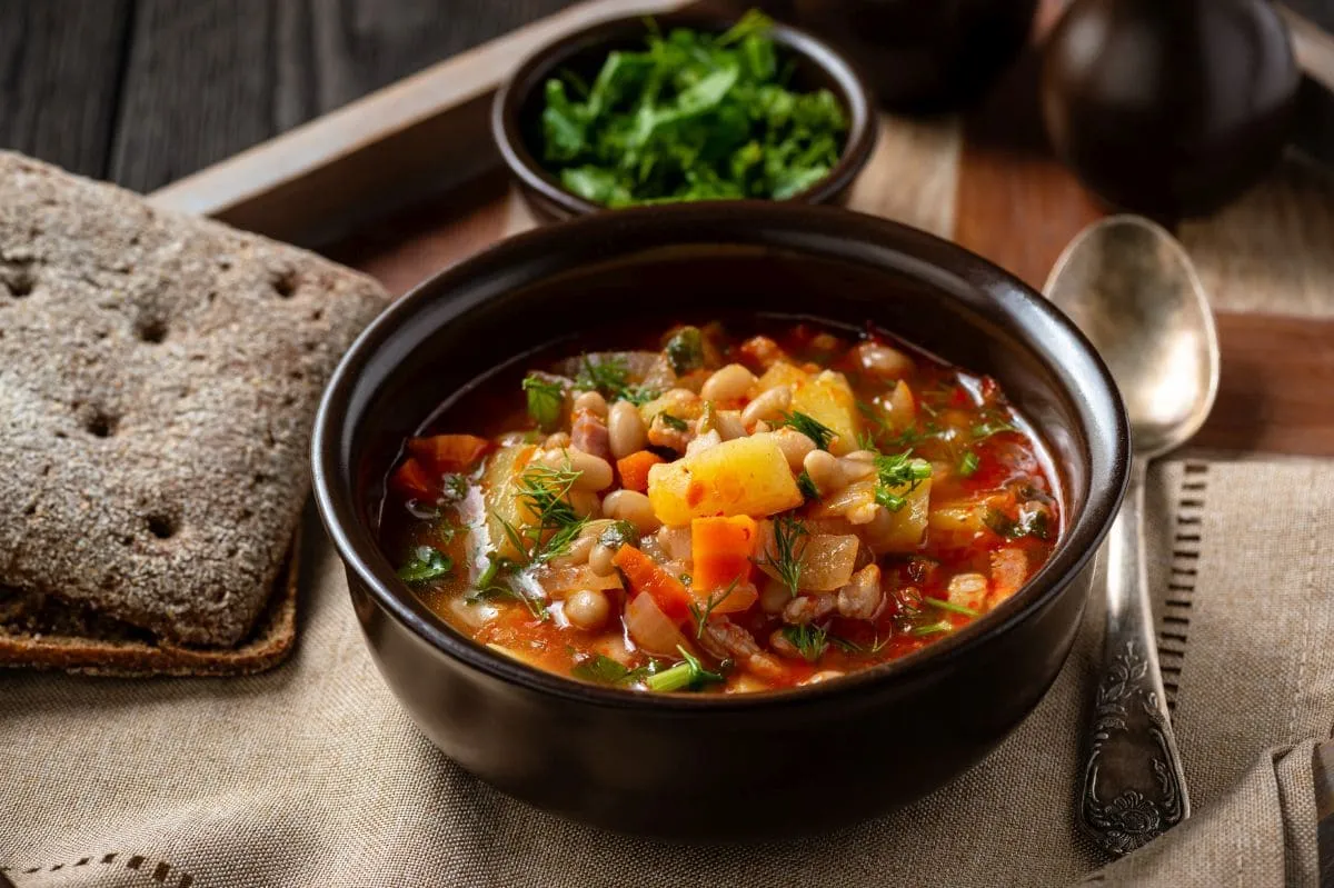 Składniki do łagodzenia ostrości zupy