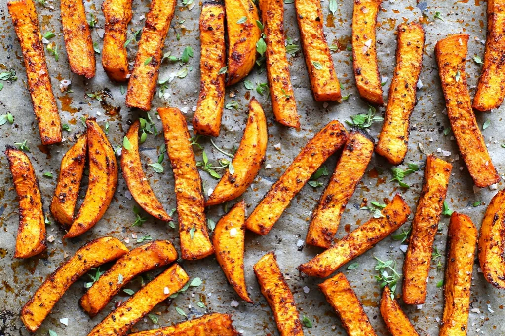 frytki z batatów i warzyw z piekarnika