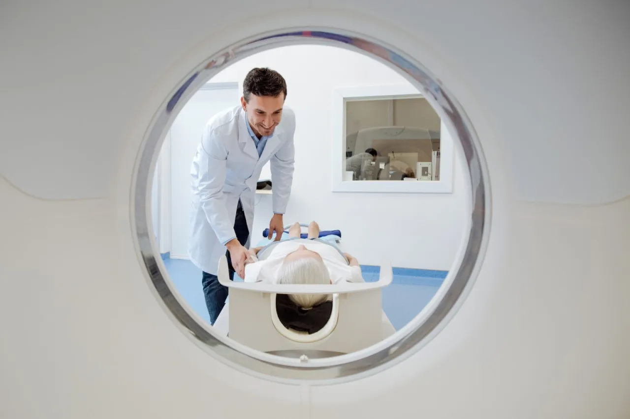 por&oacute;wnanie urografia tk mr